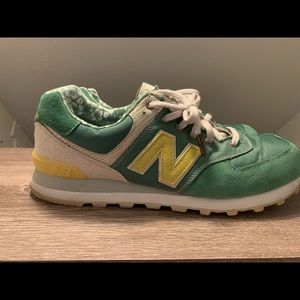 **SOLD** New Balance 574 Floral Pack